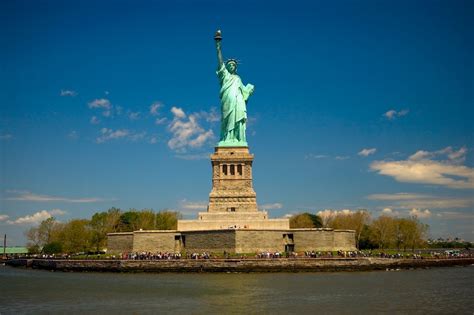 Freiheitsstatue in New York: Fakten, Tipps & Tickets